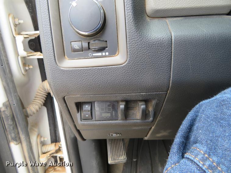 image for item EJ9635 2012 Dodge Ram 2500HD Crew Cab pickup truck