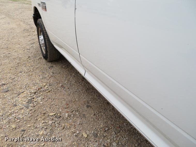 image for item EJ9635 2012 Dodge Ram 2500HD Crew Cab pickup truck