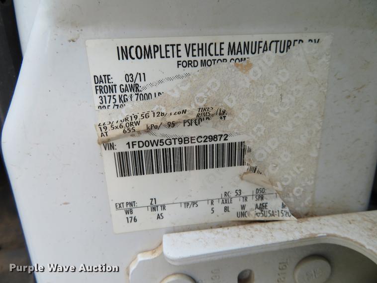 image for item EJ9636 2011 Ford F550 Crew Cab truck cab and chassis