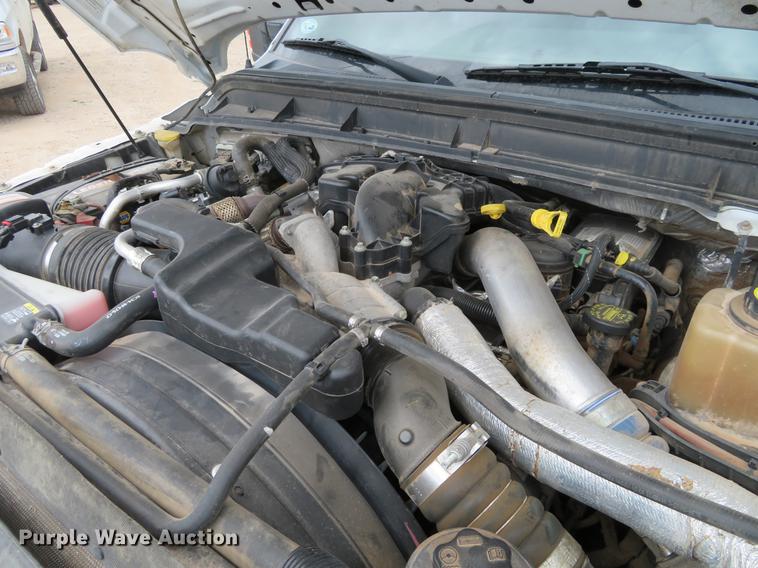 image for item EJ9636 2011 Ford F550 Crew Cab truck cab and chassis