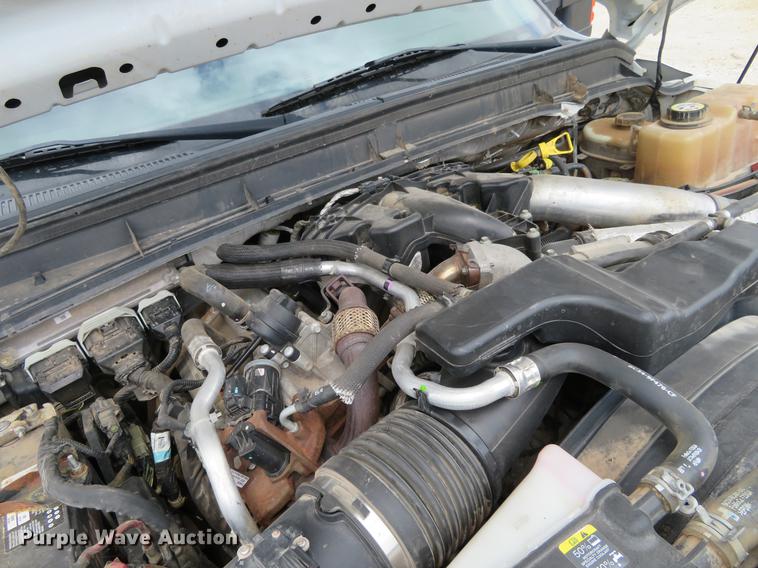 image for item EJ9636 2011 Ford F550 Crew Cab truck cab and chassis