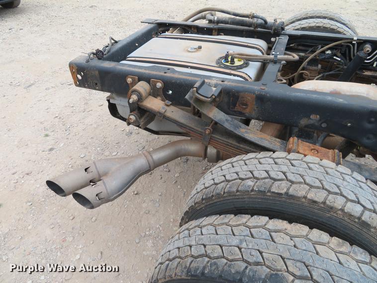 image for item EJ9636 2011 Ford F550 Crew Cab truck cab and chassis