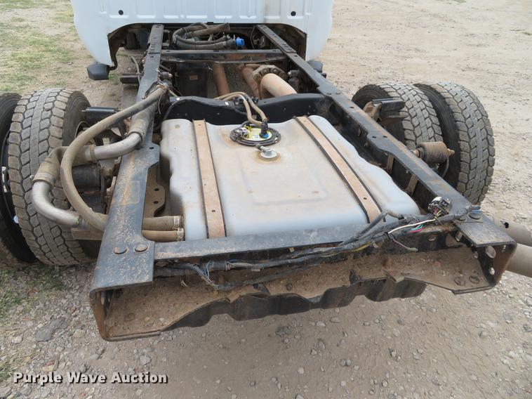 image for item EJ9636 2011 Ford F550 Crew Cab truck cab and chassis