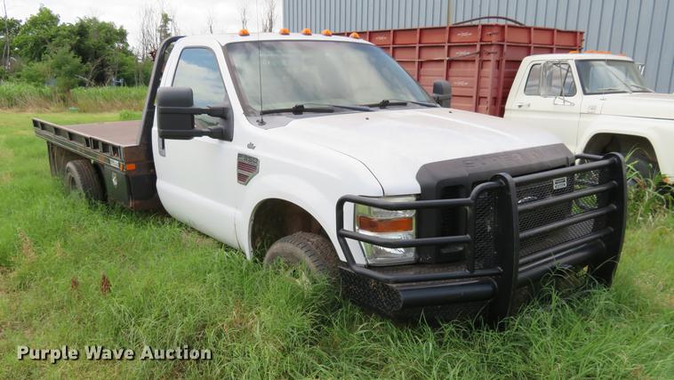 image for item EJ9640 2008 Ford F350 Super Duty bale bed pickup truck