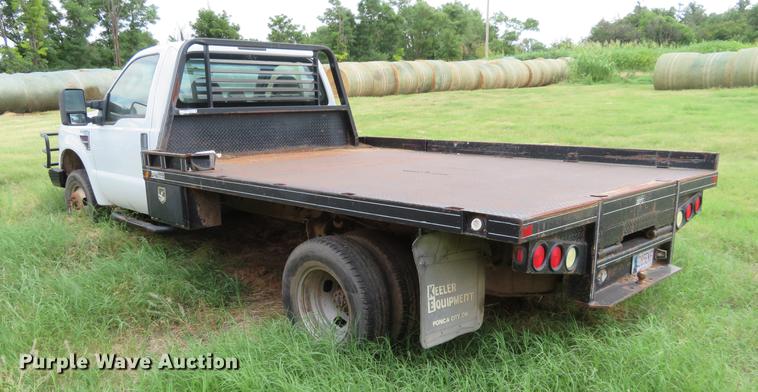 image for item EJ9640 2008 Ford F350 Super Duty bale bed pickup truck