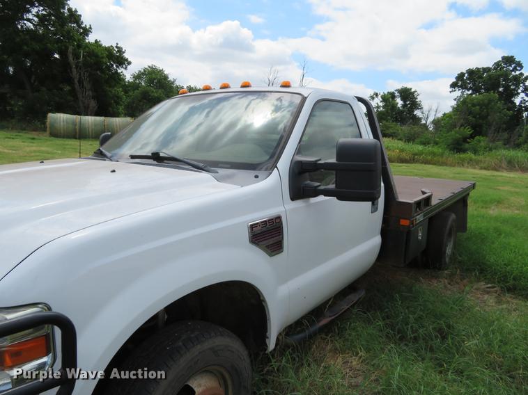 image for item EJ9640 2008 Ford F350 Super Duty bale bed pickup truck