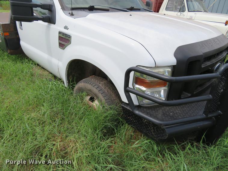 image for item EJ9640 2008 Ford F350 Super Duty bale bed pickup truck
