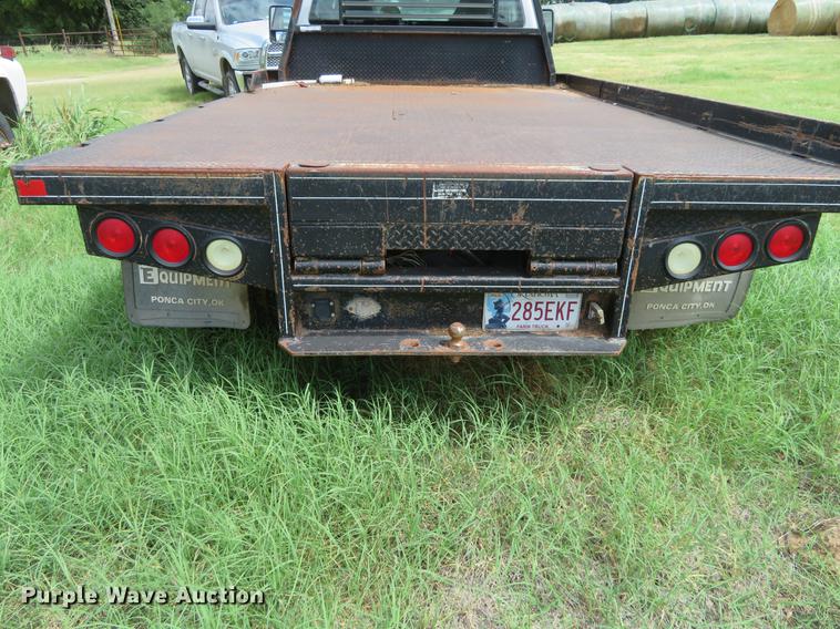 image for item EJ9640 2008 Ford F350 Super Duty bale bed pickup truck