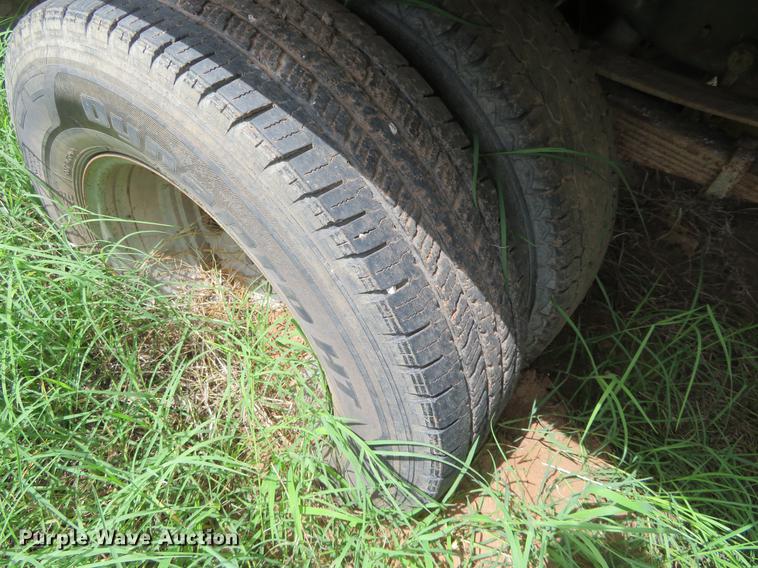 image for item EJ9640 2008 Ford F350 Super Duty bale bed pickup truck