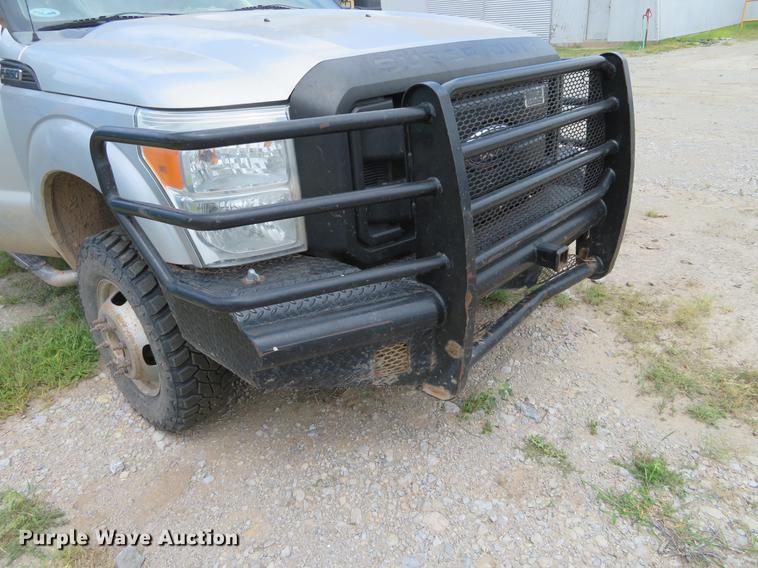 image for item EJ9641 2011 Ford F350 Super Duty Crew Cab pickup truck