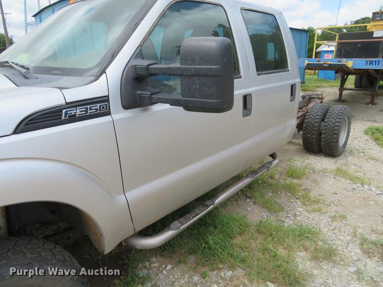 image for item EJ9641 2011 Ford F350 Super Duty Crew Cab pickup truck