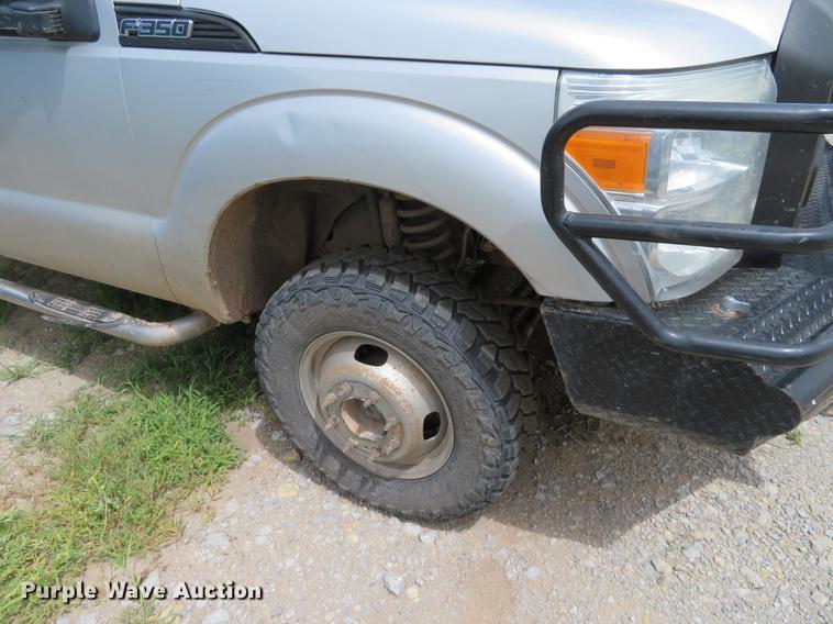 image for item EJ9641 2011 Ford F350 Super Duty Crew Cab pickup truck