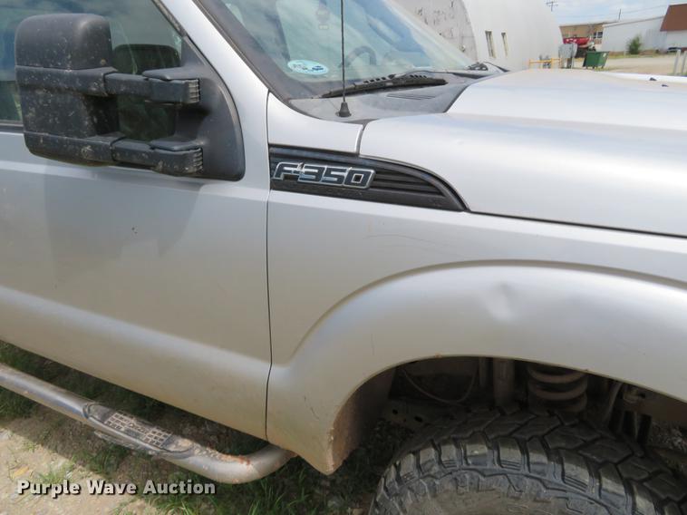 image for item EJ9641 2011 Ford F350 Super Duty Crew Cab pickup truck