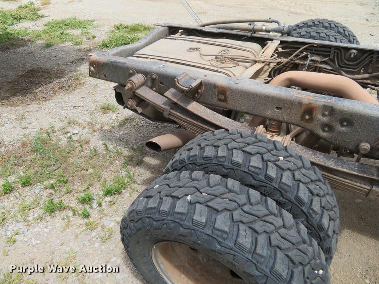 image for item EJ9641 2011 Ford F350 Super Duty Crew Cab pickup truck