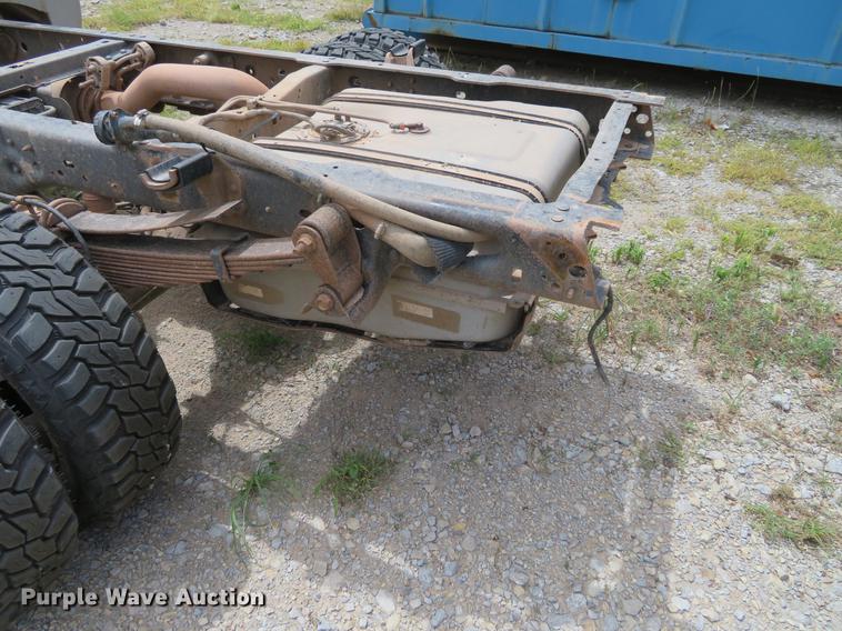 image for item EJ9641 2011 Ford F350 Super Duty Crew Cab pickup truck