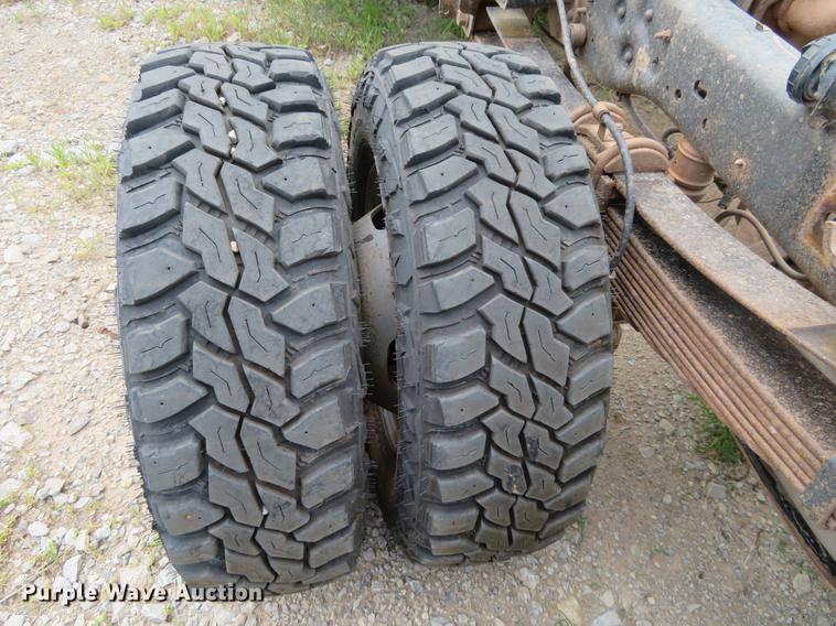 image for item EJ9641 2011 Ford F350 Super Duty Crew Cab pickup truck