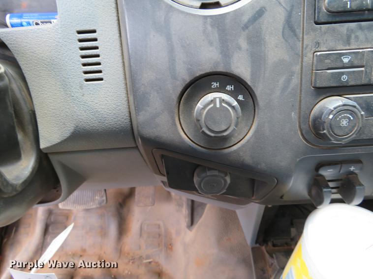 image for item EJ9642 2012 Ford F550 cab and chassis