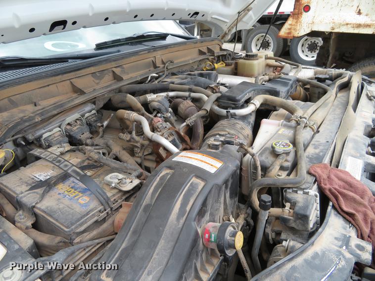 image for item EJ9642 2012 Ford F550 cab and chassis