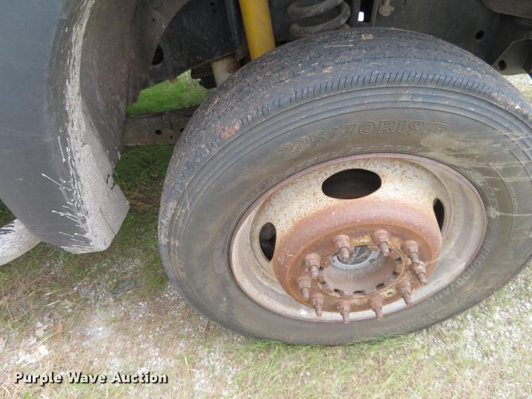 image for item EJ9642 2012 Ford F550 cab and chassis