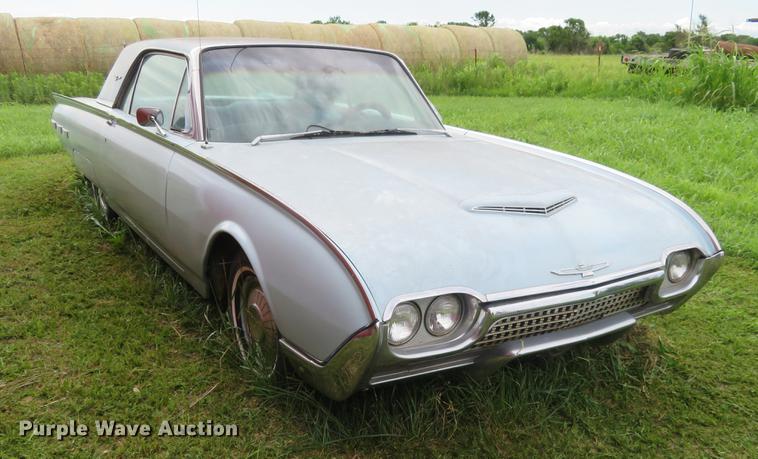 image for item EJ9693 1962 Ford Thunderbird