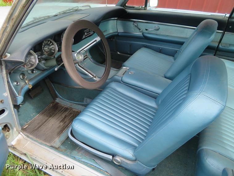 image for item EJ9693 1962 Ford Thunderbird