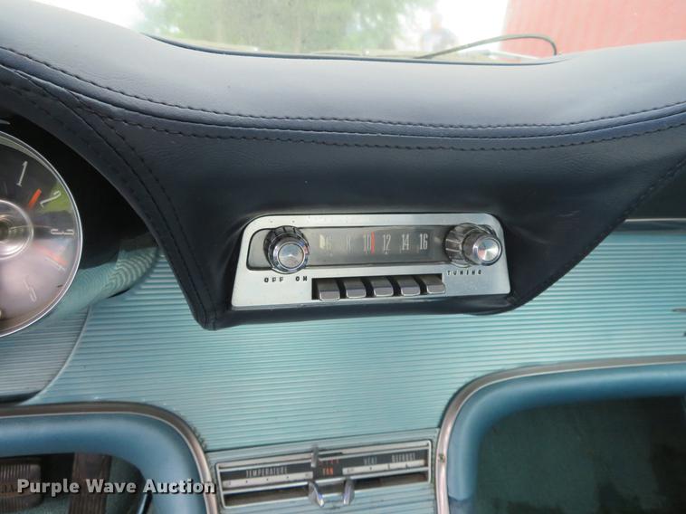 image for item EJ9693 1962 Ford Thunderbird