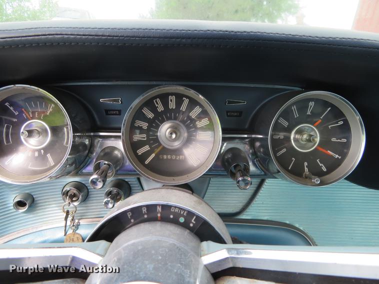 image for item EJ9693 1962 Ford Thunderbird