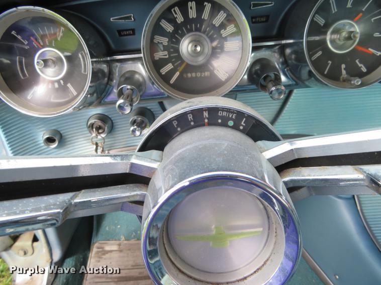 image for item EJ9693 1962 Ford Thunderbird