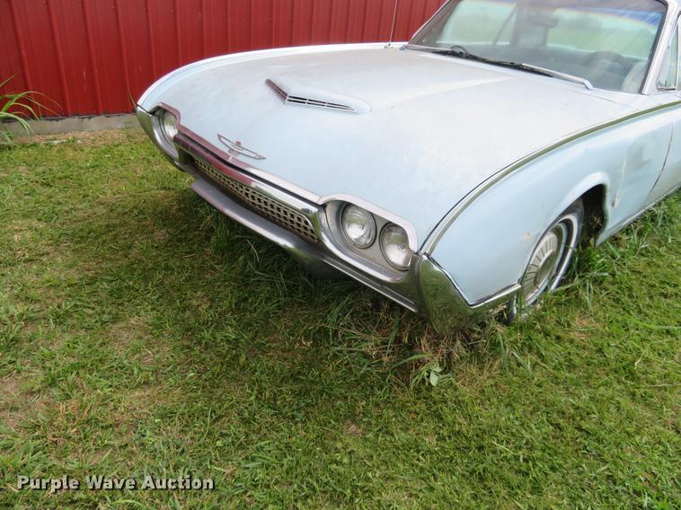image for item EJ9693 1962 Ford Thunderbird