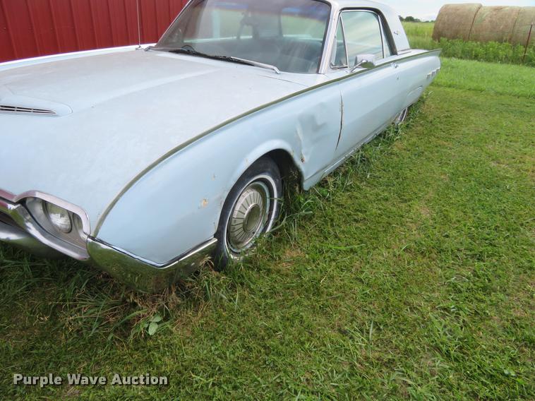 image for item EJ9693 1962 Ford Thunderbird