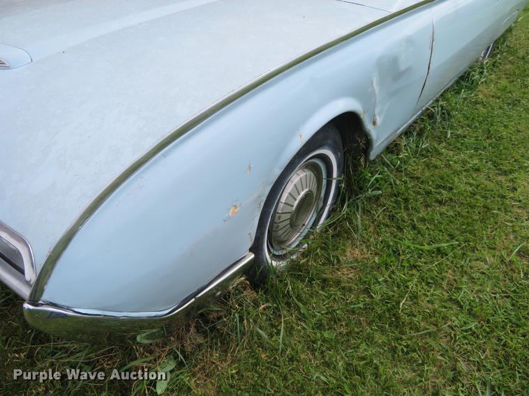 image for item EJ9693 1962 Ford Thunderbird