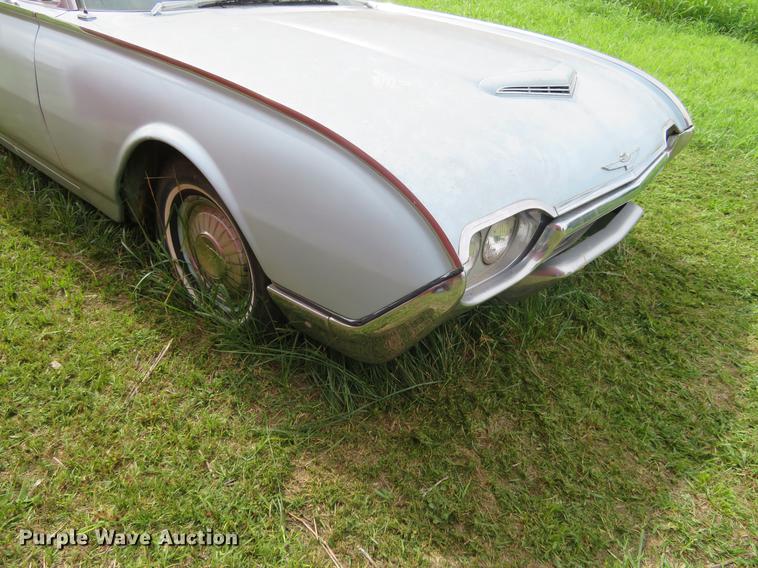 image for item EJ9693 1962 Ford Thunderbird