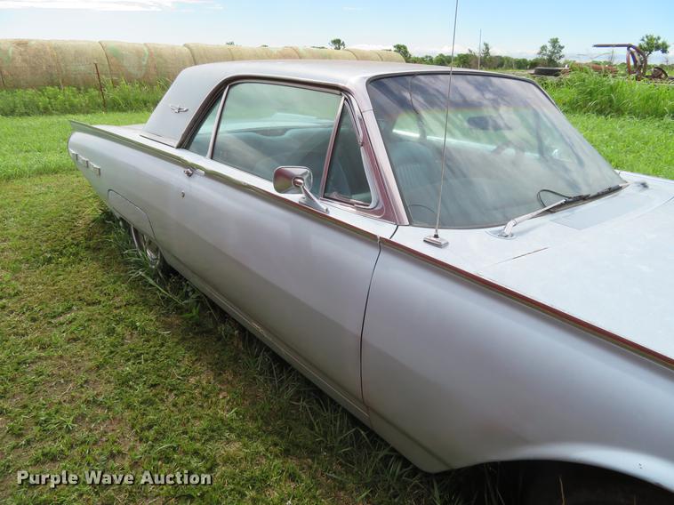 image for item EJ9693 1962 Ford Thunderbird