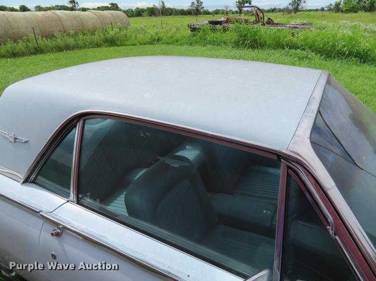 image for item EJ9693 1962 Ford Thunderbird