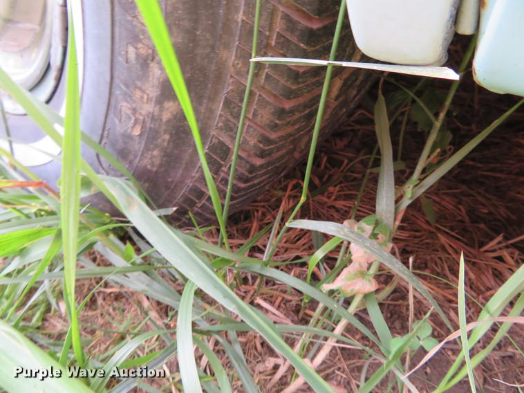 image for item EJ9693 1962 Ford Thunderbird