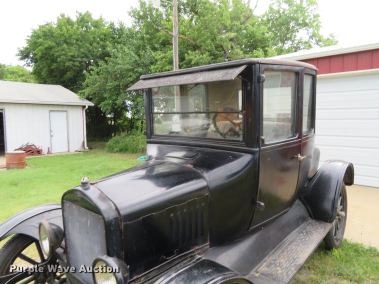 image for item EJ9695 1924 Ford Model T