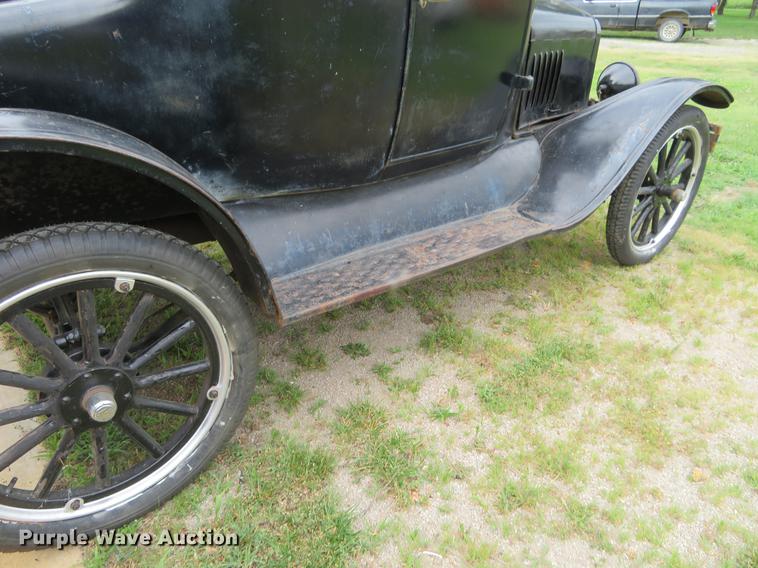 image for item EJ9695 1924 Ford Model T