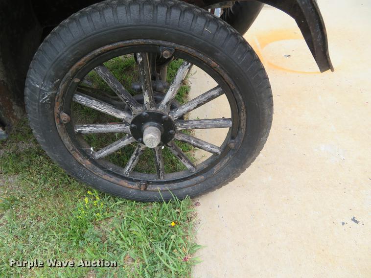 image for item EJ9695 1924 Ford Model T