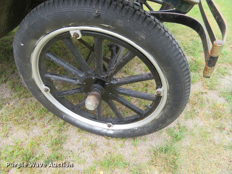 image for item EJ9695 1924 Ford Model T