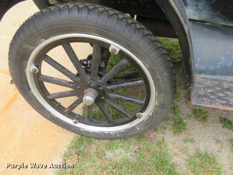 image for item EJ9695 1924 Ford Model T