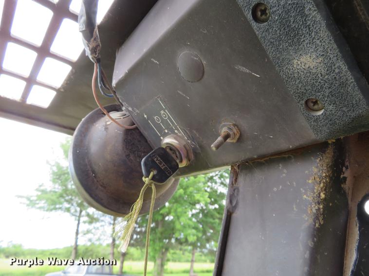 image for item EJ9696 1995 Case 1845C skid steer