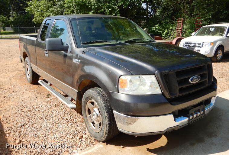 image for item EK9544 2005 Ford F150 XLT SuperCab pickup truck