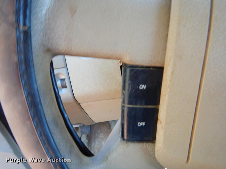 image for item EK9544 2005 Ford F150 XLT SuperCab pickup truck