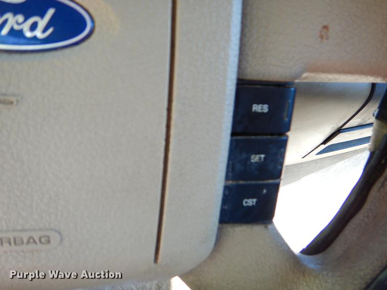 image for item EK9544 2005 Ford F150 XLT SuperCab pickup truck