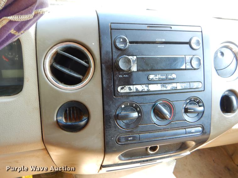 image for item EK9544 2005 Ford F150 XLT SuperCab pickup truck