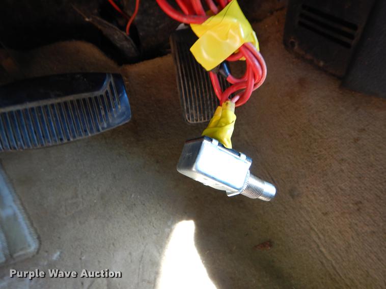 image for item EK9544 2005 Ford F150 XLT SuperCab pickup truck