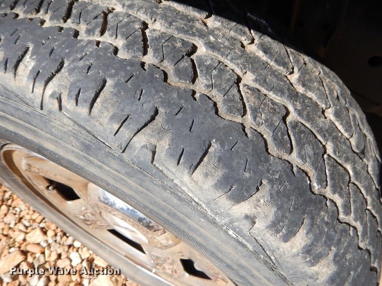 image for item EK9544 2005 Ford F150 XLT SuperCab pickup truck