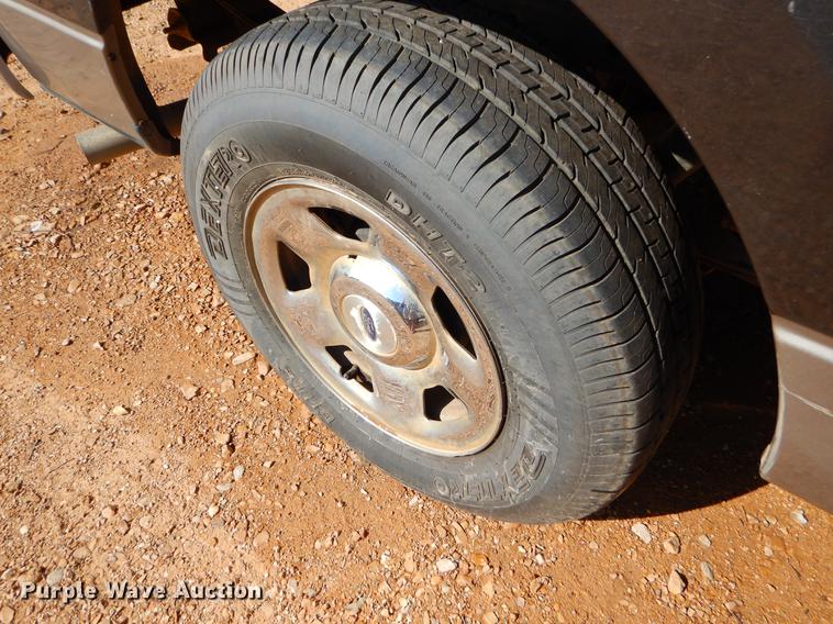 image for item EK9544 2005 Ford F150 XLT SuperCab pickup truck