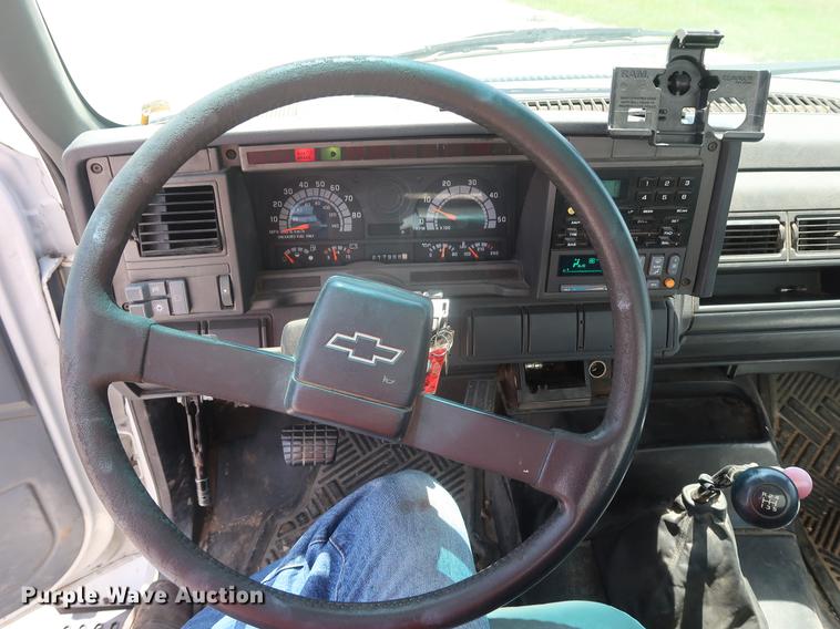 image for item EP9428 1999 Chevrolet C6500 box truck