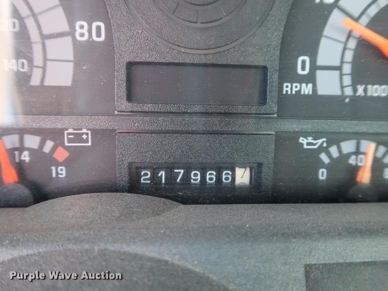 image for item EP9428 1999 Chevrolet C6500 box truck